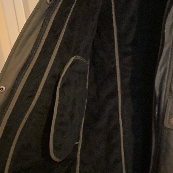 COPY - Rain jacket - Picture 2 of 6